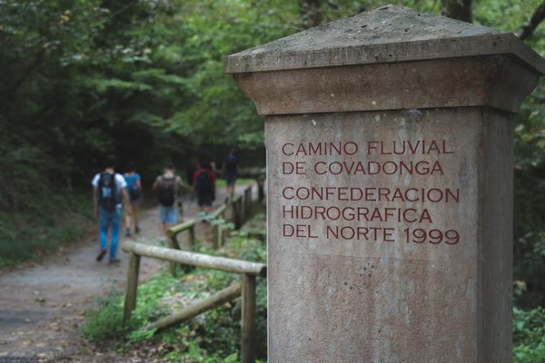 Naviguer sur la Seine : secrets et anecdotes